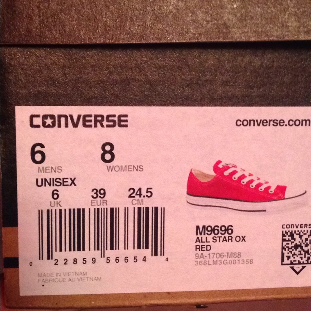 Red converse women's 8 men's 6